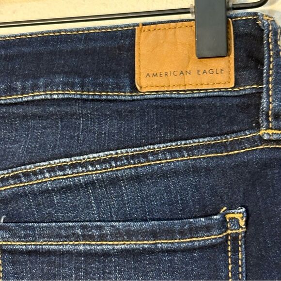 American Eagle Outfitters Next Level Stretch Deep Indigo Jeans Women’s 4. - Picture 6 of 11